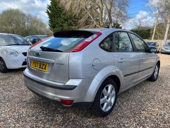Ford Focus 1.6 Sport 5dr