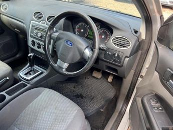 Ford Focus 1.6 Sport 5dr
