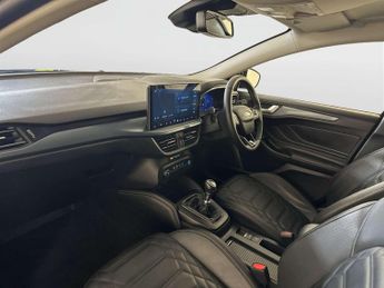 Ford Focus 1.0T EcoBoost MHEV Active Vignale Euro 6 (s/s) 5dr