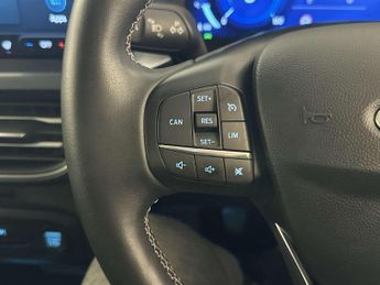 Ford Focus 1.0T EcoBoost MHEV Active Vignale Euro 6 (s/s) 5dr