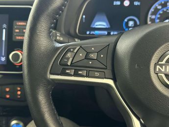 Nissan Leaf 39kWh Tekna Hatchback 5dr Electric Auto (150 ps)