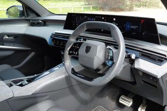 Peugeot E-3008 73kWh GT Auto 5dr