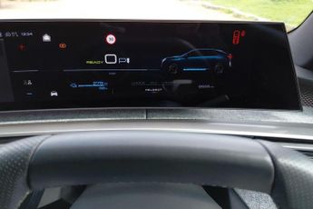 Peugeot E-3008 73kWh GT Auto 5dr