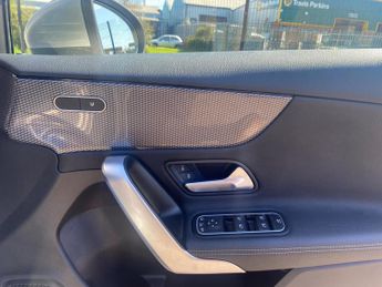 Mercedes-Benz A Class 1.3 A200 Sport (Executive) 7G-DCT Euro 6 (s/s) 5dr