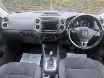 Volkswagen Tiguan 2.0 TDI BlueMotion Tech SE DSG 4WD Euro 5 (s/s) 5dr