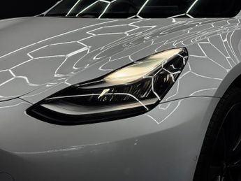 Tesla Model 3 (Dual Motor) Performance Auto 4WDE 4dr (Performance Upgrade)