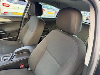 Vauxhall Insignia 2.0 CDTi ecoFLEX Design Euro 5 (s/s) 5dr