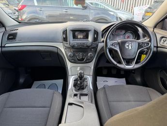 Vauxhall Insignia 2.0 CDTi ecoFLEX Design Euro 5 (s/s) 5dr