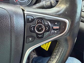 Vauxhall Insignia 2.0 CDTi ecoFLEX Design Euro 5 (s/s) 5dr