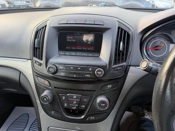 Vauxhall Insignia 2.0 CDTi ecoFLEX Design Euro 5 (s/s) 5dr