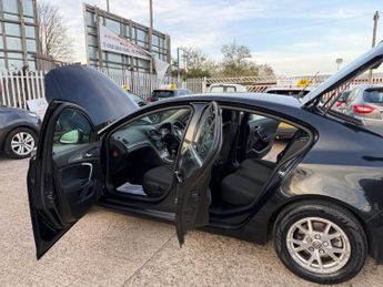 Vauxhall Insignia 2.0 CDTi ecoFLEX Design Euro 5 (s/s) 5dr