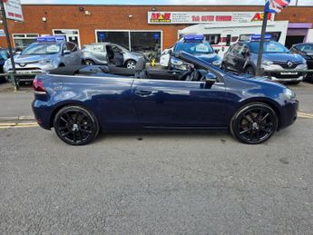 Volkswagen Golf 2.0 TDI BlueMotion Tech GT Cabriolet DSG Euro 5 (s/s) 2dr