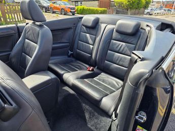 Volkswagen Golf 2.0 TDI BlueMotion Tech GT Cabriolet DSG Euro 5 (s/s) 2dr