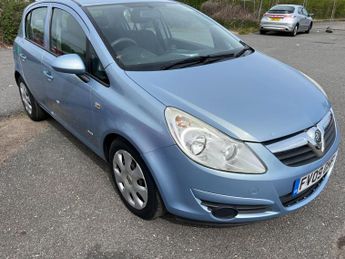 Vauxhall Corsa 1.4i 16v Club 5dr