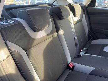 Ford Focus 1.6 Zetec Euro 5 5dr