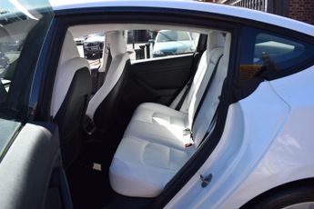 Tesla Model 3 Standard Range Plus Auto RWD 4dr