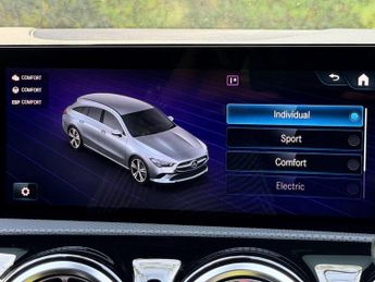 Mercedes-Benz CLA 1.3 CLA250e 15.6kWh AMG Line Night Edition (Premium Plus) Shooti