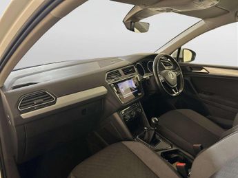 Volkswagen Tiguan 2.0 TDI Match SUV 5dr Diesel Manual Euro 6 (s/s) (150 ps)