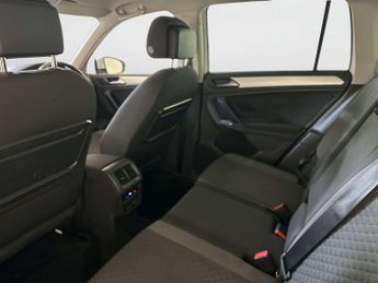 Volkswagen Tiguan 2.0 TDI Match SUV 5dr Diesel Manual Euro 6 (s/s) (150 ps)