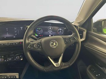 Vauxhall Mokka Electric 50kWh Elite Premium SUV 5dr Electric Auto (136 ps)