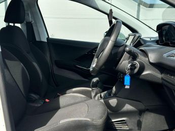 Peugeot 208 1.2 PureTech Active Euro 6 5dr