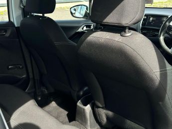 Peugeot 208 1.2 PureTech Active Euro 6 5dr