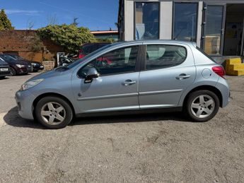 Peugeot 207 1.6 HDi Envy Euro 5 5dr