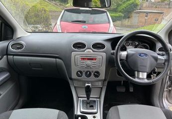 Ford Focus 1.6 Zetec 5dr