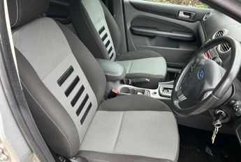 Ford Focus 1.6 Zetec 5dr