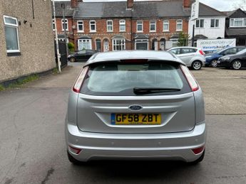 Ford Focus 1.6 Zetec 5dr