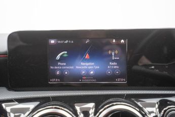 Mercedes-Benz A Class 1.3 A250e 15.6kWh AMG Line 8G-DCT Euro 6 (s/s) 4dr