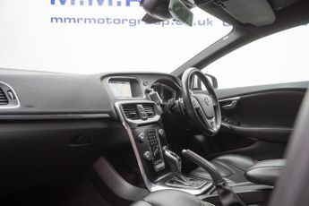 Volvo V40 2.0 D4 R-Design Pro Auto Euro 6 (s/s) 5dr