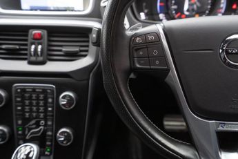 Volvo V40 2.0 D4 R-Design Pro Auto Euro 6 (s/s) 5dr