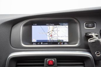 Volvo V40 2.0 D4 R-Design Pro Auto Euro 6 (s/s) 5dr