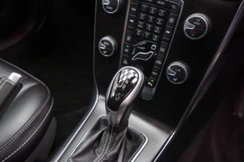 Volvo V40 2.0 D4 R-Design Pro Auto Euro 6 (s/s) 5dr