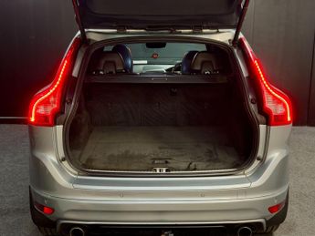 Volvo XC60 2.4 D4 R-Design Lux Nav Geartronic AWD Euro 5 5dr