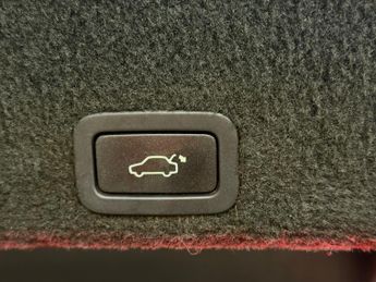 Volvo XC60 2.4 D4 R-Design Lux Nav Geartronic AWD Euro 5 5dr