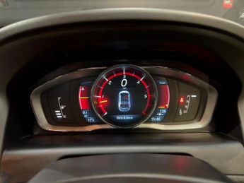 Volvo XC60 2.4 D4 R-Design Lux Nav Geartronic AWD Euro 5 5dr