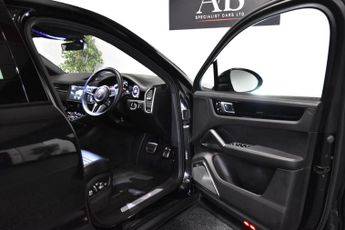 Porsche Cayenne 2.9T V6 S TiptronicS 4WD Euro 6 (s/s) 5dr