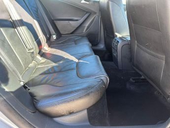 Volkswagen Passat 1.8 TSI Highline DSG Euro 4 4dr