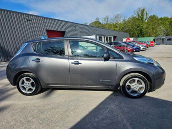 Nissan Leaf 30kWh Acenta Auto 5dr