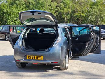 Nissan Leaf 30kWh Acenta Auto 5dr
