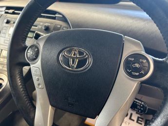 Toyota Prius 1.8 VVT-h T4 CVT Euro 5 (s/s) 5dr