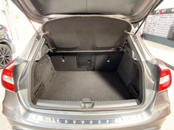 Mercedes-Benz GLA 2.1 GLA200 CDI AMG Line 7G-DCT Euro 6 (s/s) 5dr