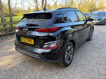 Hyundai KONA 39kWh Premium Auto 5dr (10.5kW Charger)