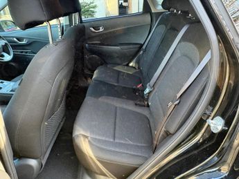 Hyundai KONA 39kWh Premium Auto 5dr (10.5kW Charger)