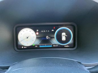 Hyundai KONA 39kWh Premium Auto 5dr (10.5kW Charger)