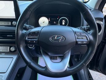 Hyundai KONA 39kWh Premium Auto 5dr (10.5kW Charger)
