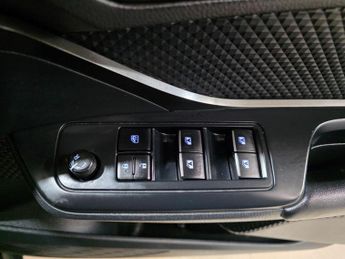 Toyota C-HR 1.8 VVT-h Icon CVT Euro 6 (s/s) 5dr