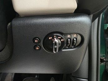 MINI Convertible 2.0 Cooper S Auto Euro 6 (s/s) 2dr